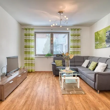 Appartement Center With Parking Trnava