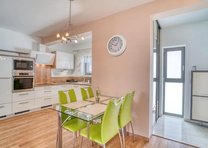 アパート Center With Parking *