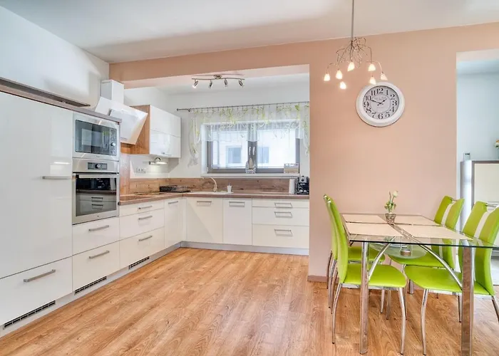 Center With Parking *